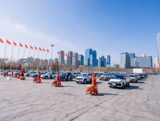 油电双擎 全维进化 吉利汽车&吉利银河100+台集中交付开启新时代